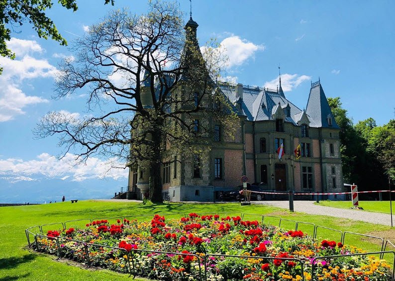 Schloss Schadau & Schadau-Park, Switzerland